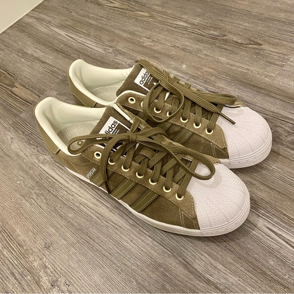 adidas gazelle silver green womens adidas SPZL Punstock Blanch Cargo / Cardboard  Trs Bien